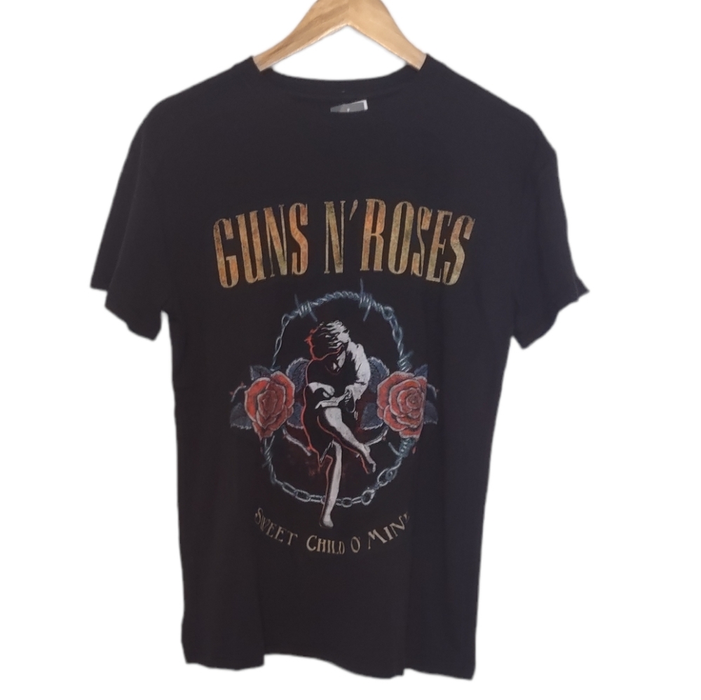 Guns N Roses Graphic Band Tee Size M NWT